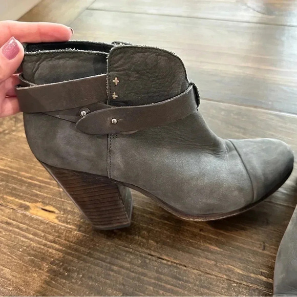 Rag & Bone Women's Harrow Gray Distressed Suede Ankle Boots Size 39, US 9 GUC - Picture 7 of 13